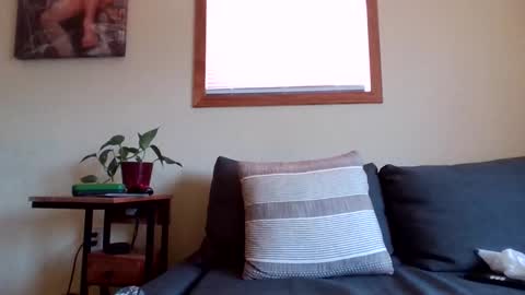 newhallboxer online show from March 11, 4:13 pm