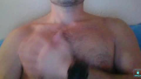 newtyguy90 online show from December 19, 2:46 pm