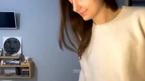 Snapshot of next_fantasy_bb chatting on December 5, 2:47 pm Agne online show from December 5, 2:47 pm