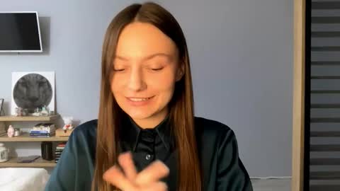 Snapshot of next_fantasy_bb chatting on December 14, 2:11 pm Agne online show from December 14, 2:11 pm