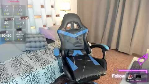 Snapshot of nextboywell1 chatting on March 17, 3:22 am Yeison online show from March 17, 3:22 am