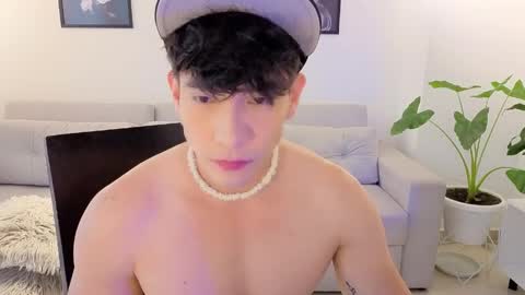   online show from May 19, 8:59 pm