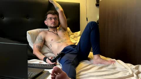 neythancopper online show from April 1, 1:41 pm