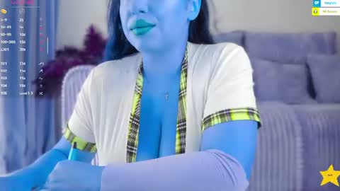 Snapshot of neytirii chatting on August 7, 9:44 am Neytirii online show from August 7, 9:44 am