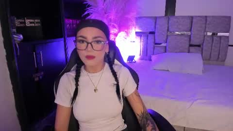 nezukoo_1 online show from June 10, 10:41 pm