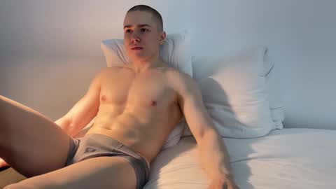 Snapshot of nfeibk chatting on February 8, 2:15 am Adrian Von Ziegler online show from February 8, 2:15 am