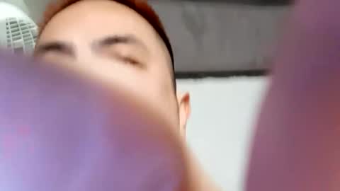 nguyen7788789 online show from November 22, 6:34 am