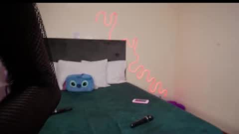 kikiNiaAria online show from December 11, 4:42 pm