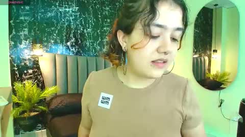 nia_starkx online show from September 20, 6:53 pm