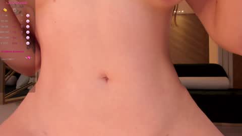 SQUIRTER DOLL    online show from December 9, 9:37 pm