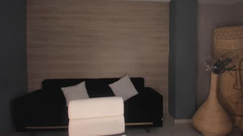 SQUIRTER DOLL    online show from December 27, 1:11 am