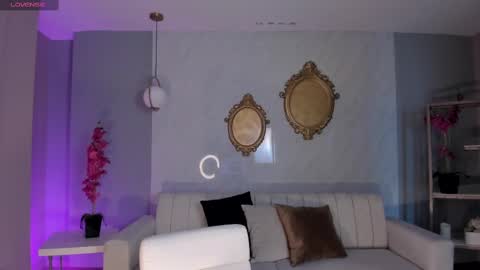 SQUIRTER DOLL    online show from March 3, 7:06 pm