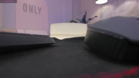 SQUIRTER DOLL    online show from December 14, 6:12 pm