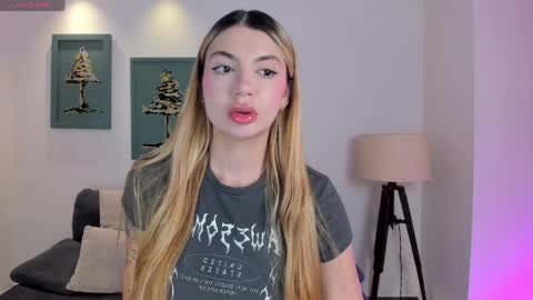 SQUIRTER DOLL    online show from May 12, 11:51 am
