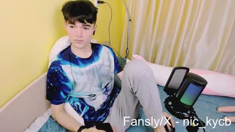 Nick PVT is open FanslyTwitter - Nic kycb online show from December 5, 7:17 pm