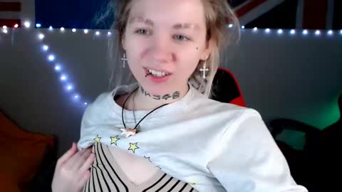 nica_kawaii online show from March 20, 6:51 am