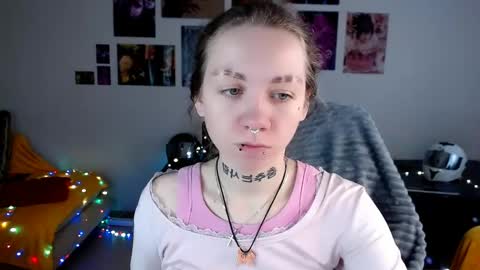 nica_kawaii online show from April 17, 9:23 am