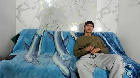 Snapshot of nice_boys11 chatting on June 8, 1:22 pm nice_boys11 online show from June 8, 1:22 pm