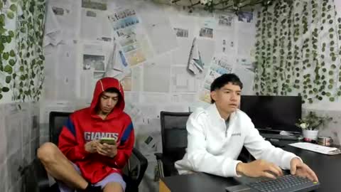 Snapshot of nice_boys11 chatting on July 3, 1:17 pm nice_boys11 online show from July 3, 1:17 pm