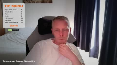 Snapshot of nice_chat_guy chatting on July 23, 3:32 pm nice_chat_guy online show from July 23, 3:32 pm