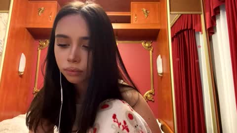 Snapshot of nice_kisss chatting on February 24, 3:10 pm Alice online show from February 24, 3:10 pm
