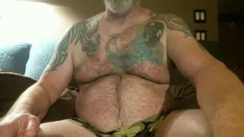 Snapshot of nice_oldguy60 chatting on December 28, 3:58 am OldMadtown Guy online show from December 28, 3:58 am