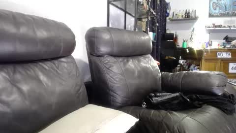 niceasscammo69 online show from September 15, 1:22 pm