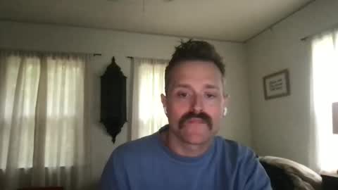 Snapshot of nicebuttniceguy chatting on March 31, 12:45 am NiceButtNiceGuy online show from March 31, 12:45 am