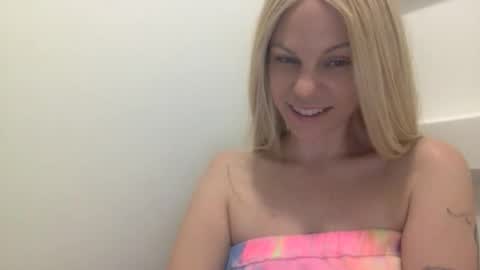 Amber online show from February 25, 4:55 am