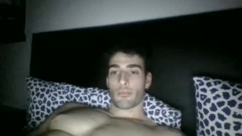 Snapshot of nicegguy9826 chatting on February 18, 2:57 pm nicegguy9826 online show from February 18, 2:57 pm