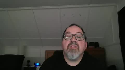 niceguy7208 online show from November 3, 4:36 am