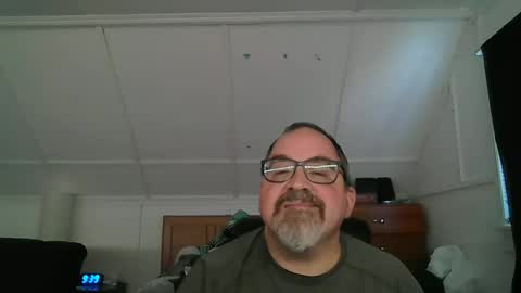 Snapshot of niceguy7208 chatting on July 4, 1:39 pm niceguy7208 online show from July 4, 1:39 pm
