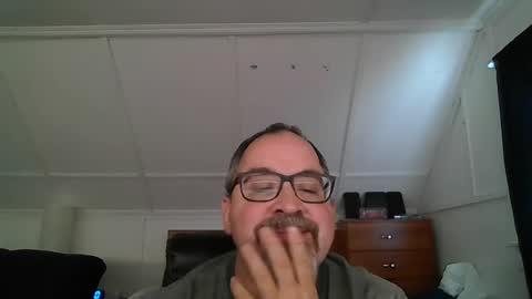Snapshot of niceguy7208 chatting on July 12, 4:31 pm niceguy7208 online show from July 12, 4:31 pm