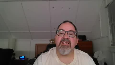 Snapshot of niceguy7208 chatting on July 18, 3:00 am niceguy7208 online show from July 18, 3:00 am