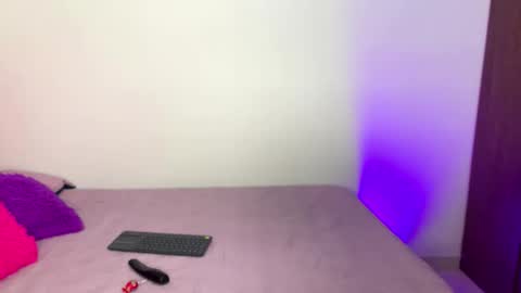 Julieta online show from November 24, 12:32 am