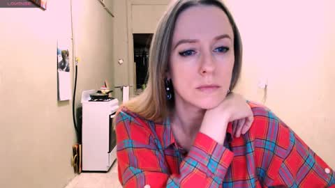 Kathrine online show from May 31, 2:35 pm