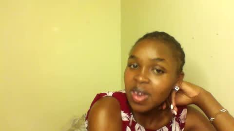 Snapshot of nicemillow chatting on December 7, 6:48 pm nicemillow online show from December 7, 6:48 pm