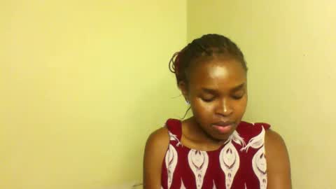 Snapshot of nicemillow chatting on December 7, 10:28 pm nicemillow online show from December 7, 10:28 pm