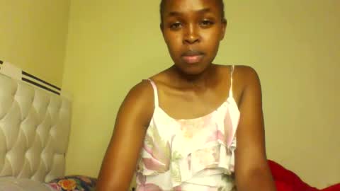 Snapshot of nicemillow chatting on December 11, 5:15 pm nicemillow online show from December 11, 5:15 pm