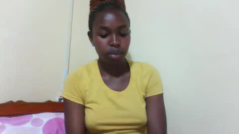 Snapshot of nicemillow chatting on March 4, 7:11 pm nicemillow online show from March 4, 7:11 pm
