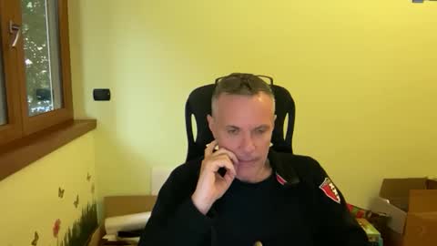 Snapshot of niceshy_71 chatting on October 1, 4:46 pm Andrew online show from October 1, 4:46 pm
