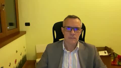 Snapshot of niceshy_71 chatting on October 23, 6:39 pm Andrew online show from October 23, 6:39 pm