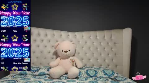 Nichole online show from January 7, 11:48 am