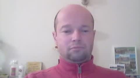 nick1990b online show from February 15, 6:37 pm