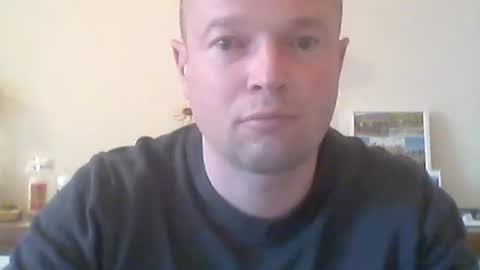 nick1990b online show from April 7, 5:02 pm