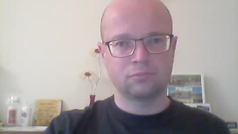 nick1990b online show from April 21, 5:50 pm