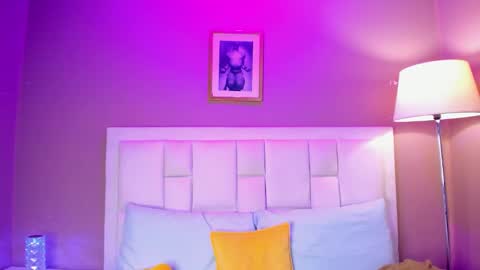 Nick online show from February 26, 1:37 am