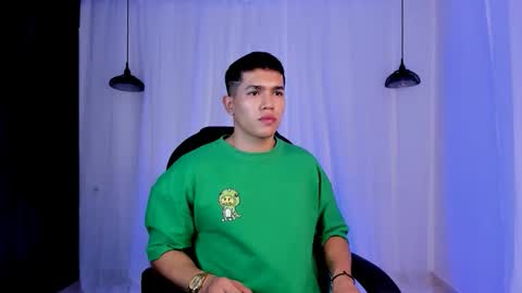 Snapshot of nick_fenix chatting on April 16, 2:34 am nick fenix online show from April 16, 2:34 am