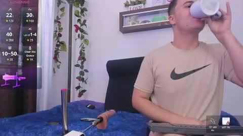 nick_gonza online show from April 20, 4:43 pm