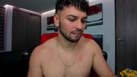 Snapshot of nick_klaus chatting on November 14, 12:09 am Nick Klaus online show from November 14, 12:09 am